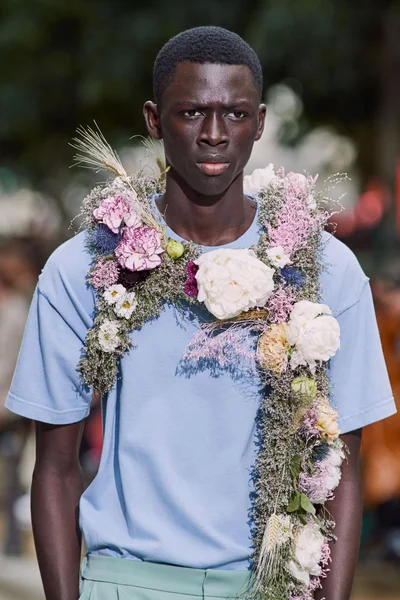 Look 22
